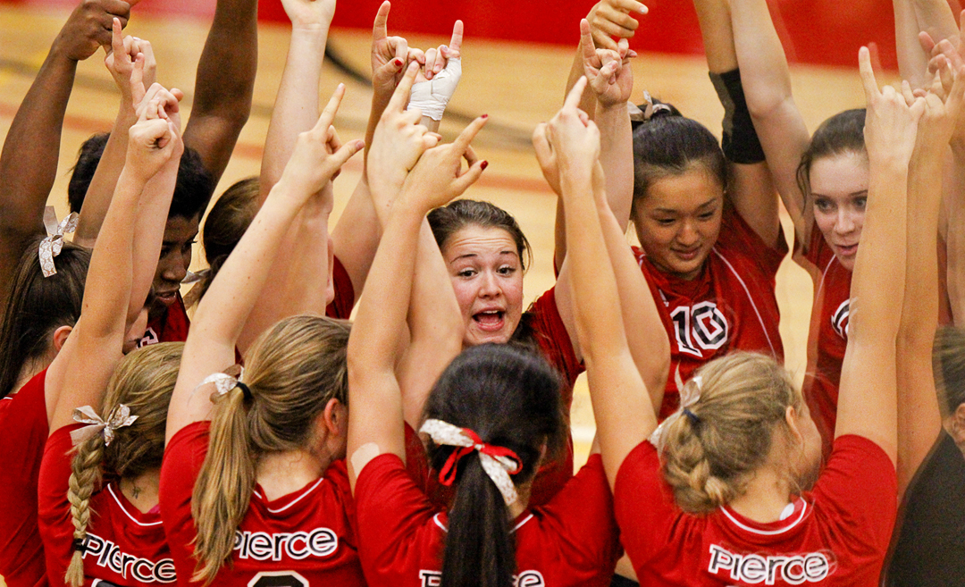 Women’s volleyball stay perfect with win against Moorpark