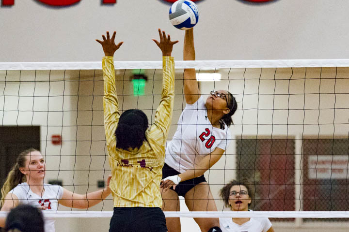 Women’s volleyball add another win