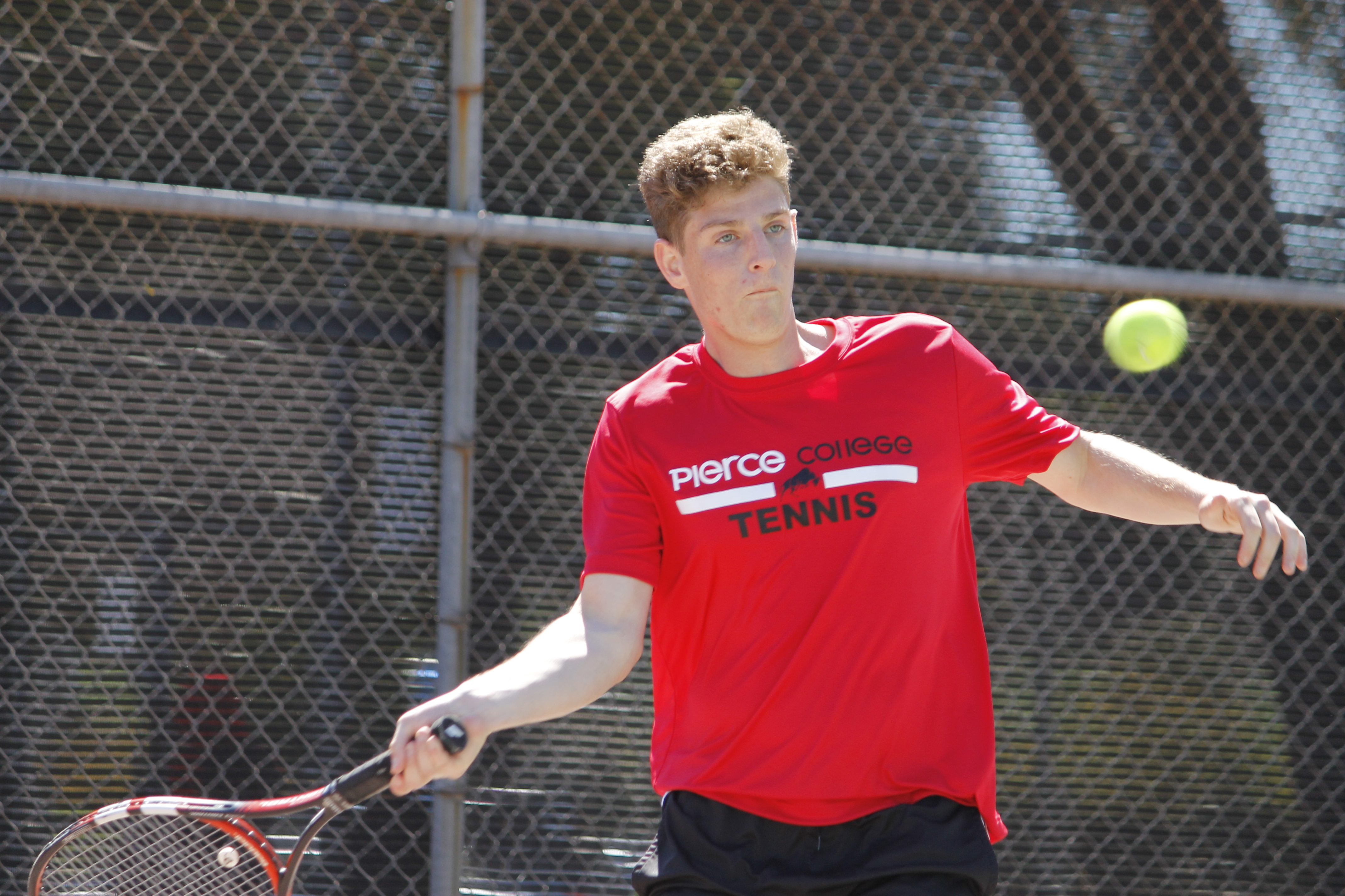 Tennis makes it to WSC tournament