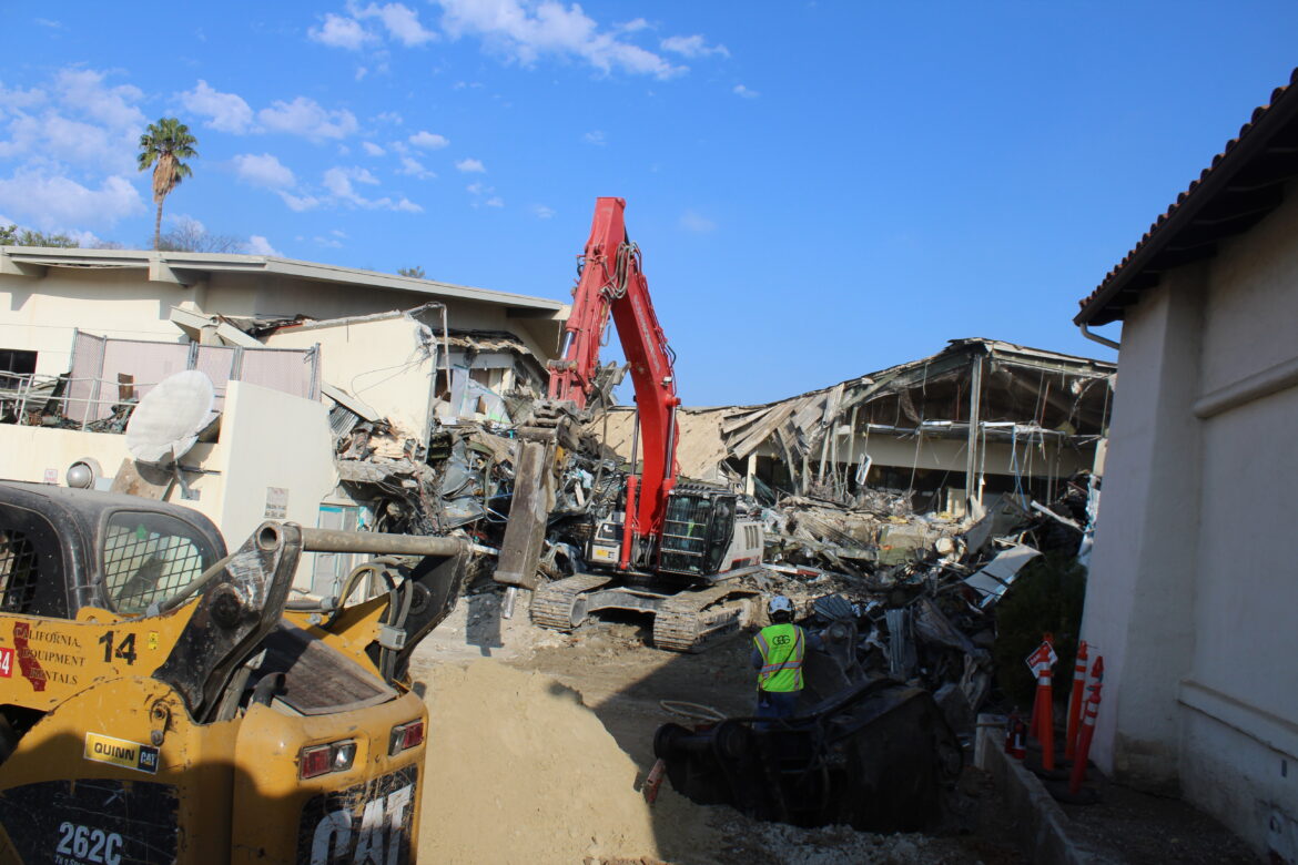 Demolition begins of the old library