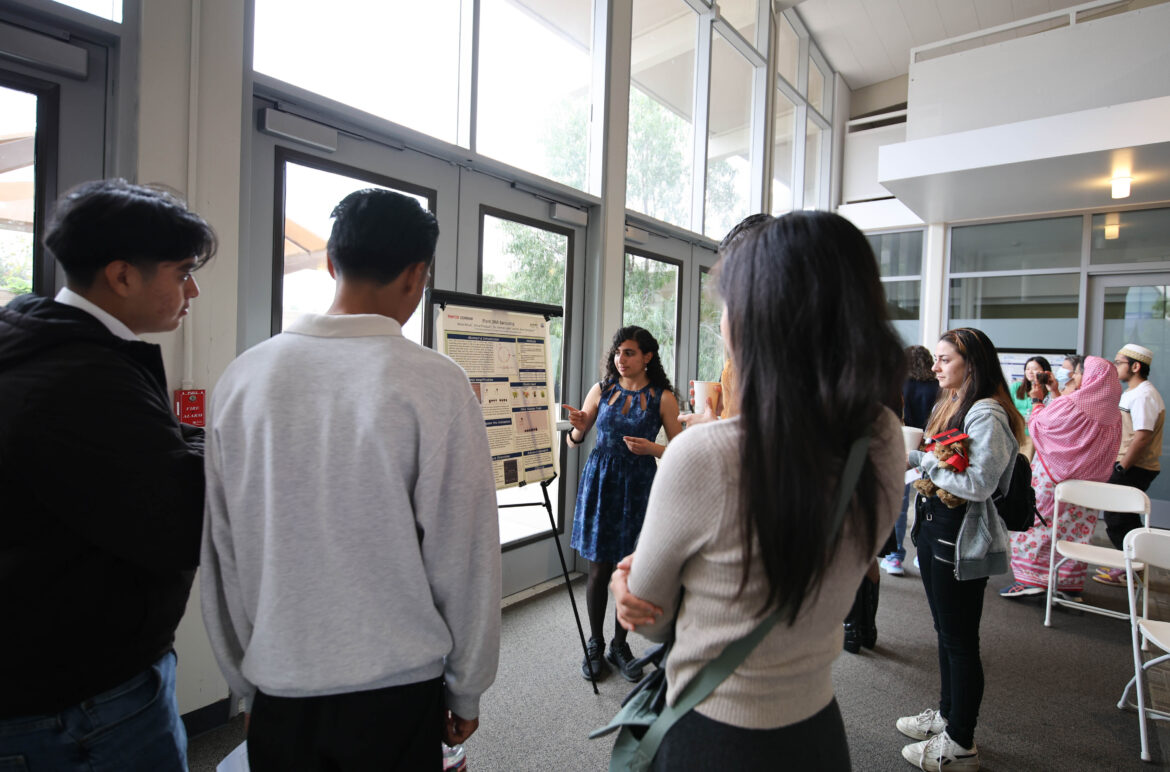 Students showcase biotechnology research