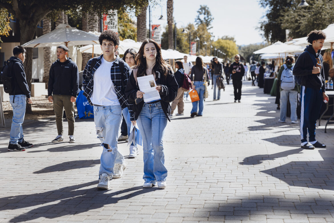 45 universities fill the Mall for Transfer Day