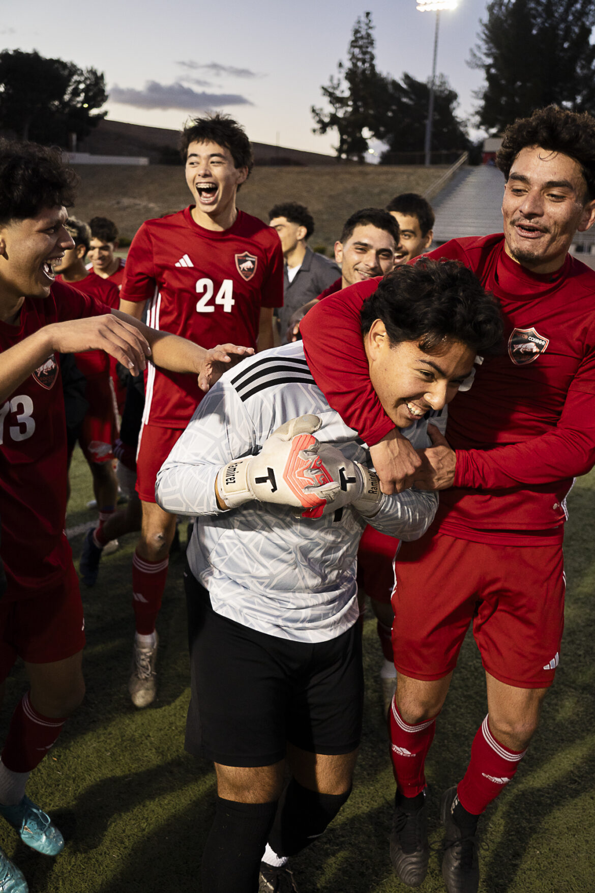 Men’s soccer ends season with 3-1 win