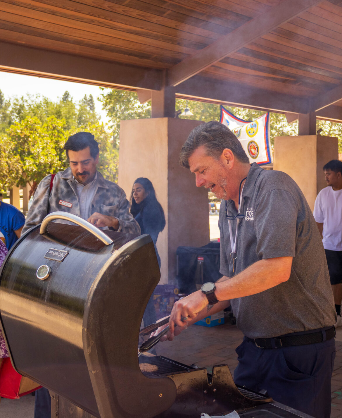 Veterans Club hosts Memorial Day barbecue fundraiser